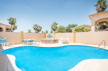 Texas Inn And Suites Citycenter At Utrgv Edinburg Bagian luar foto