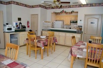 Texas Inn And Suites Citycenter At Utrgv Edinburg Bagian luar foto